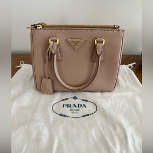 Prada Galleria Saffiano leather bag